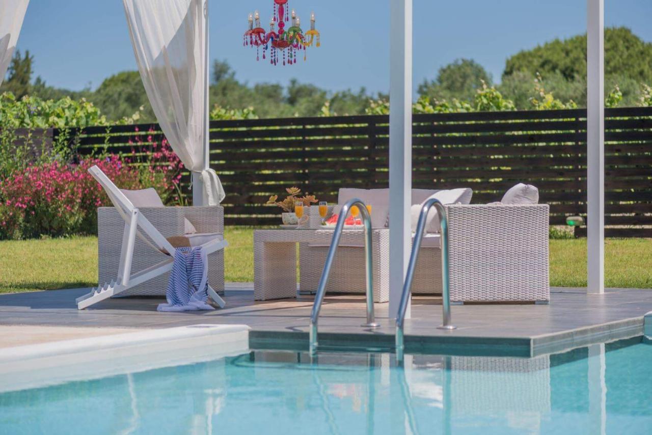 Madini Luxury Villa With Private Heated Pool Vanato Exterior foto