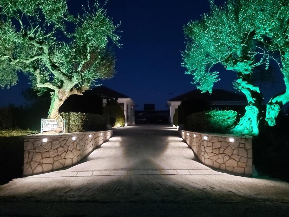 Madini Luxury Villa With Private Heated Pool Vanato Exterior foto